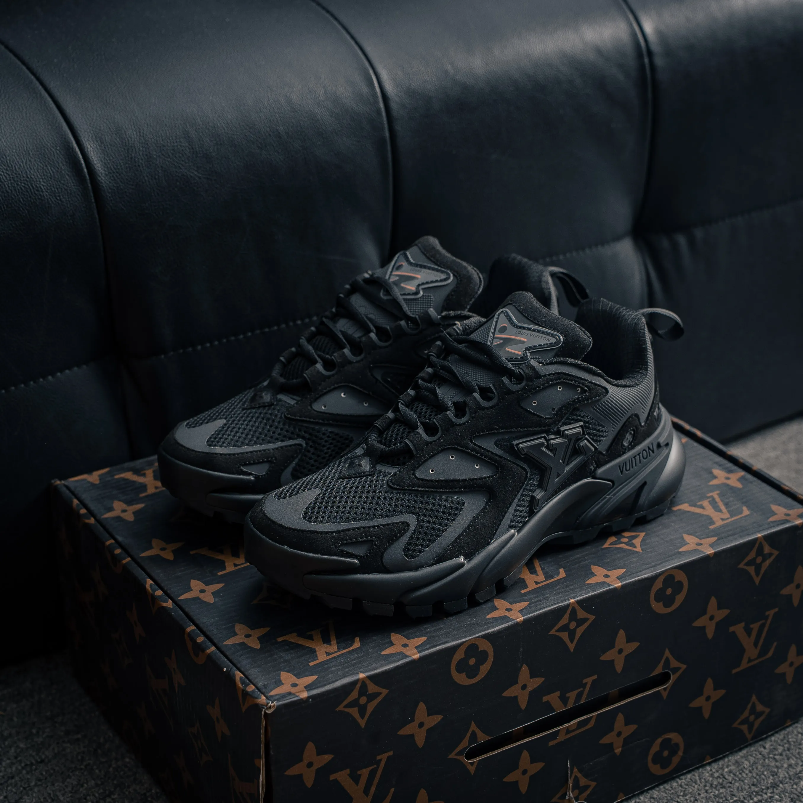 【YS 】 Premium LV Classic New Arrival Sneakers ✦ 1:1 ， ， ✦ Cowhide Leather Shoes ， LOGO ✦ + ，